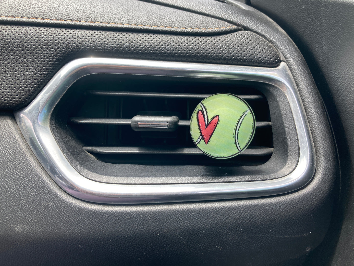 Tennis Heart (R132) Round Acrylic 1.5" Vent Clip