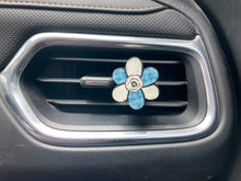 Load image into Gallery viewer, Grey (CF01) Chubby Flower 1.5&quot; Vent Clip