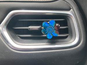 Turquoise Western (CF06) Chubby Flower 1.5" Vent Clip
