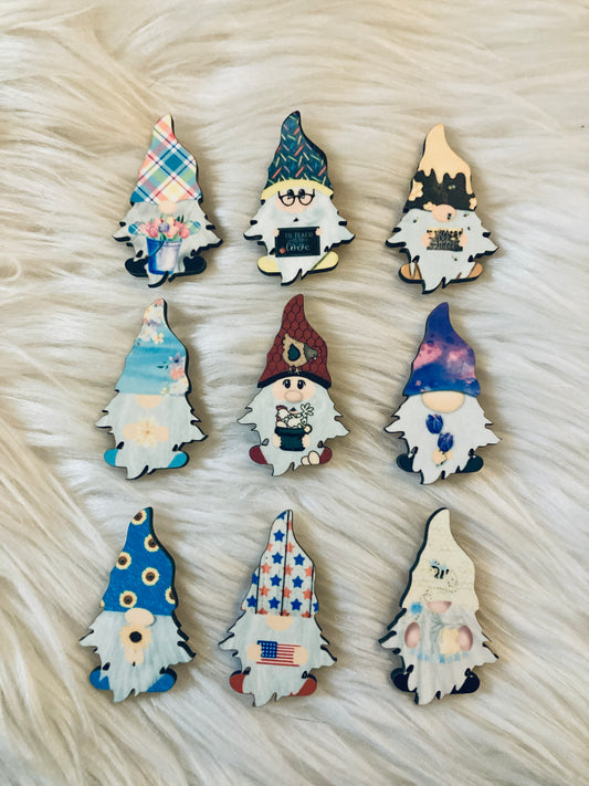 Gnome with Feet 2" Interchangable Shapes