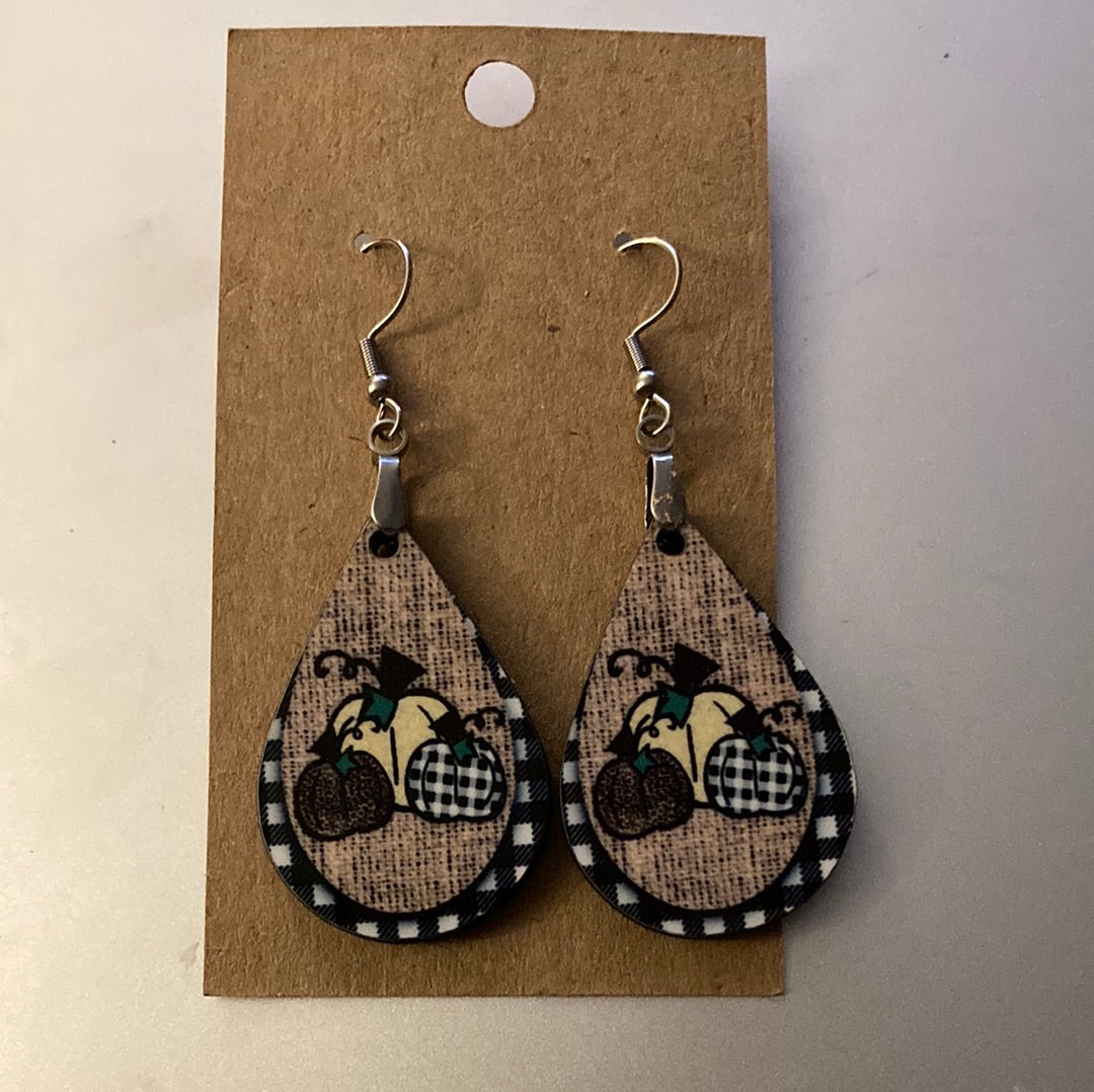Plaid Pumpkin Burlap (TD49) Tear Drop Earrings